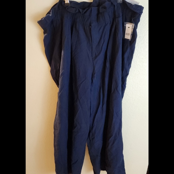 Lane Bryant Paperbag Elastic Waist Wide Leg Navy Ankle Crop Pants Size 20 - Picture 2 of 8